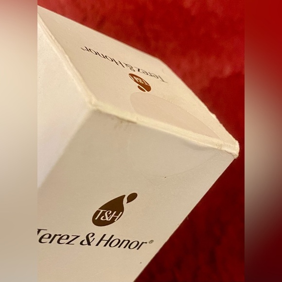 Terez & Honor TremellaGlo Essence - Picture 7 of 7